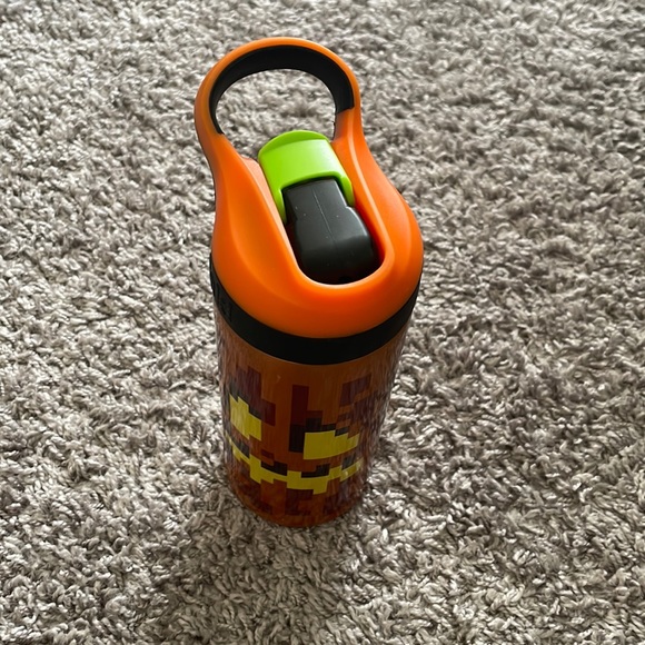 Kids Reusable Water Bottle - Picture 1 of 3